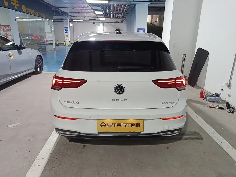 Volkswagen Golf golf 2023 280TSI DSG Pro facelift 2024 — thumbnail 2