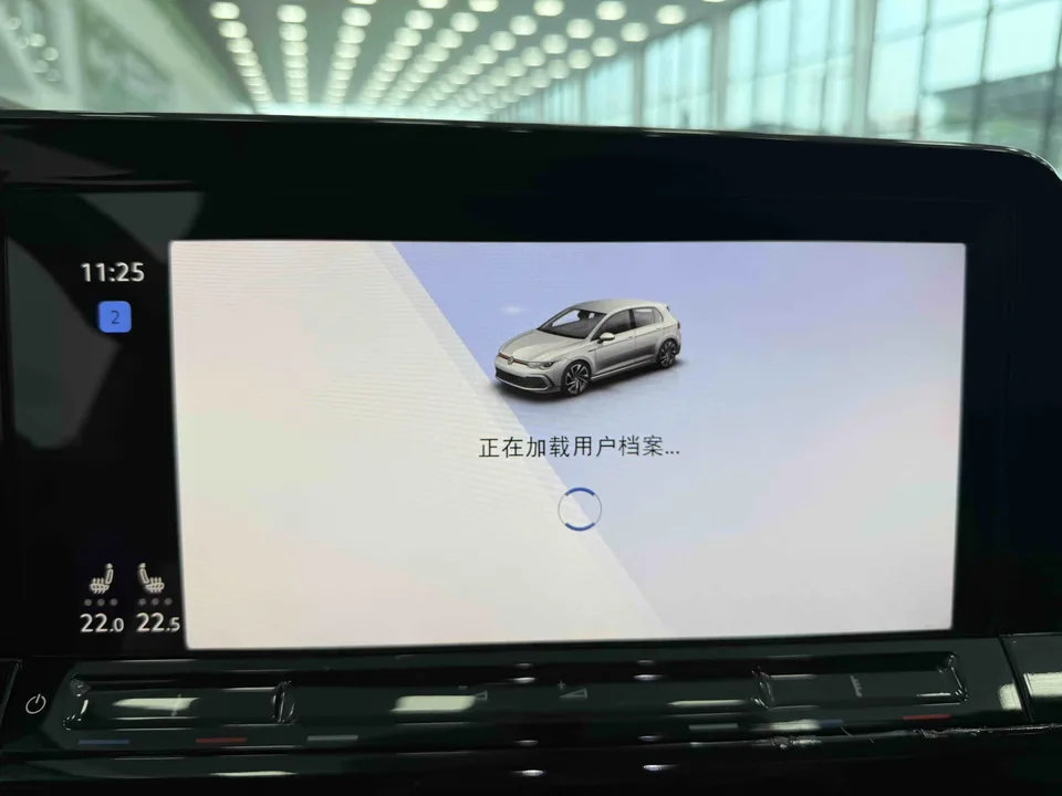 Volkswagen Golf golf 2023 280TSI DSG R-Line Lite 2023 — миниатюра 4