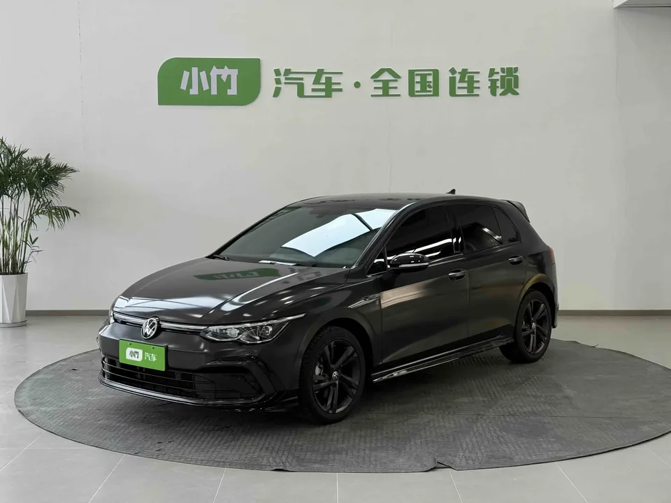 Volkswagen Golf golf 2023 280TSI DSG R-Line Lite 2023 — фото 1, купить с доставкой в Москву