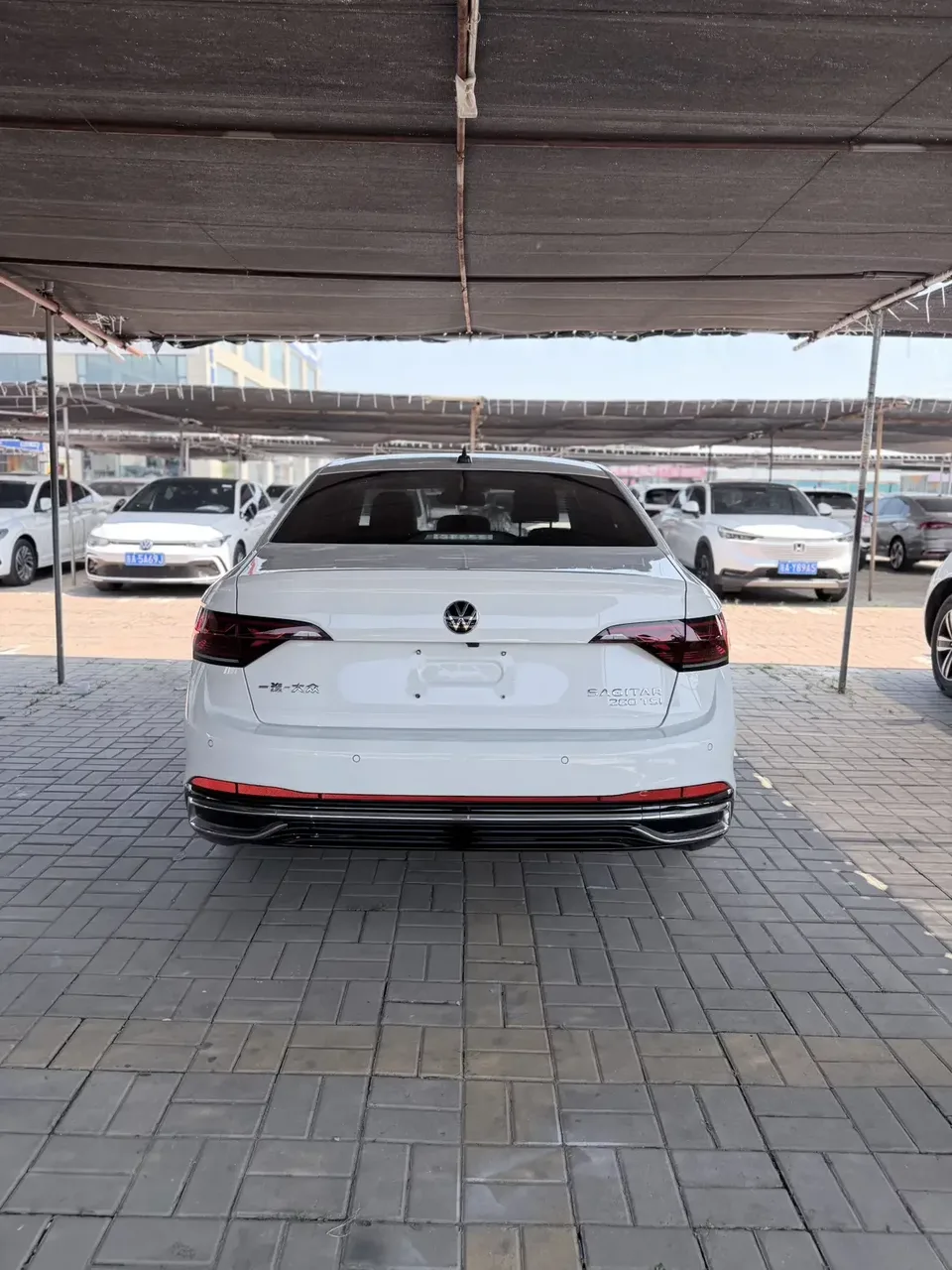 Volkswagen Sagitar Sagitar 2023 280TSI DSG Beyond Edition 2022 — thumbnail 2
