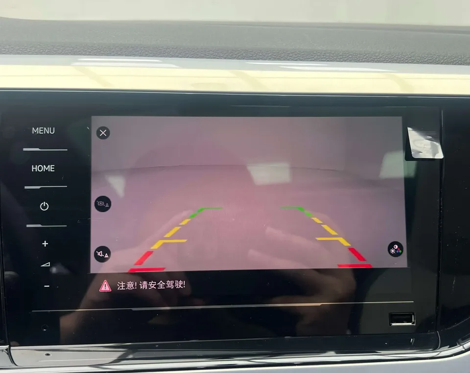 Volkswagen Polo Polo 2021 Plus 1.5L Automatic Colorful Technology Edition 2022 — thumbnail 3