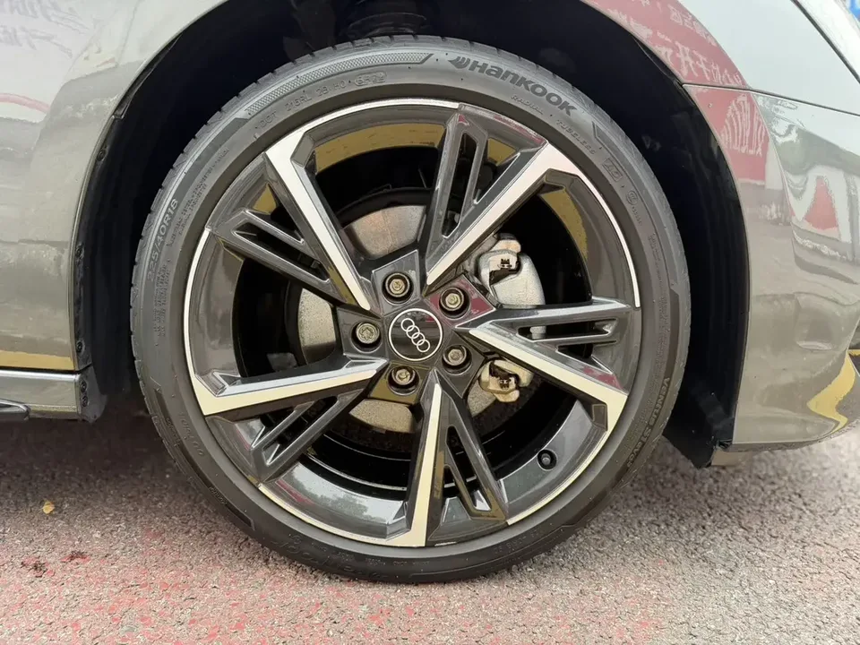 Audi A3 Audi A3 2022 Sportback 35 TFSI Stylish and sporty 2022 — миниатюра 3