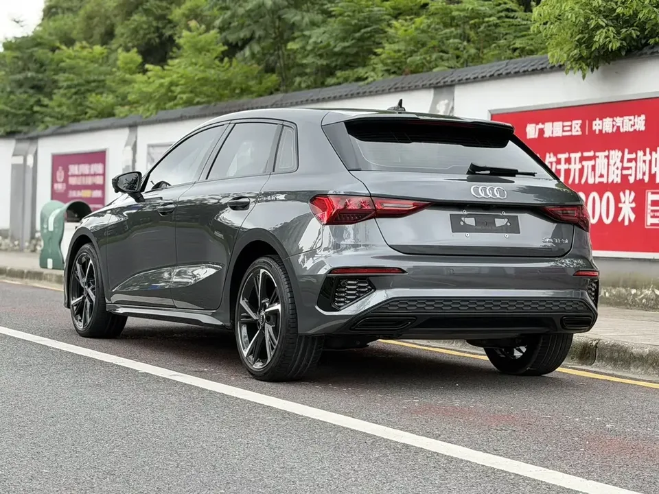 Audi A3 Audi A3 2022 Sportback 35 TFSI Stylish and sporty 2022 — thumbnail 5