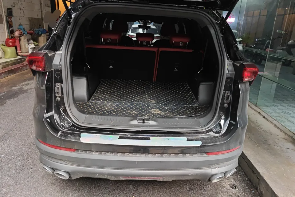 Jetour Jietu X70 PLUS Jietu X70 PLUS 2025 Champion Edition 1.5T DCT Champion PRO 7 Seaters 2025 — thumbnail 5