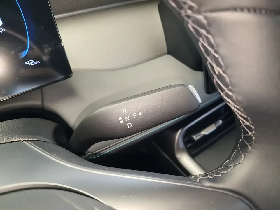 BYD Qin PLUS DM Qin PLUS DM 2025 DM-i Intelligent Driving Version 128KM Progressive 2026 — thumbnail 4