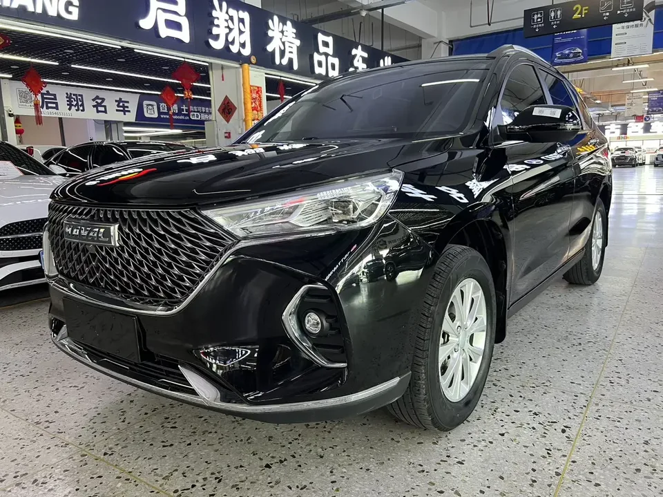 Haval M6 Haval M6 2023 PLUS 1.5T DCT Luxury Intelligent Connection 2023 — photo 1, buy with delivery to Moscow