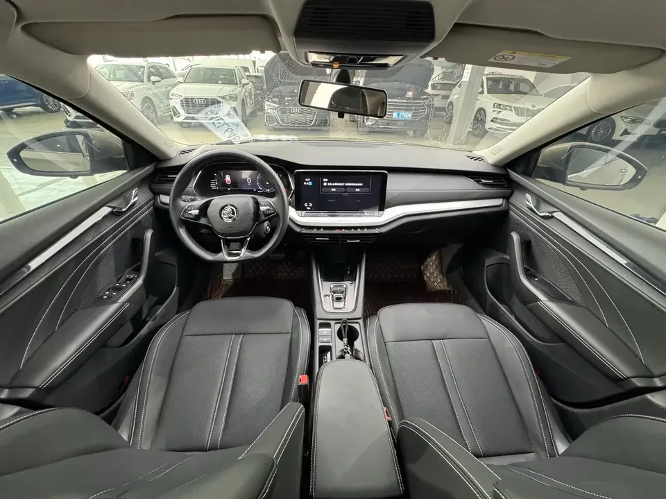 Skoda Octavia Octavia 2022 PRO TSI280 DSG Luxury Edition 2022 — thumbnail 4