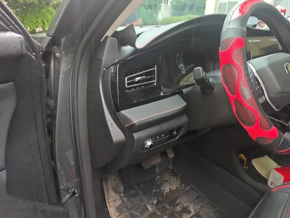 Changan X7 PLUS Changan X7 PLUS 2024 1.5T DCT Premium 7-seater 2024 — thumbnail 4
