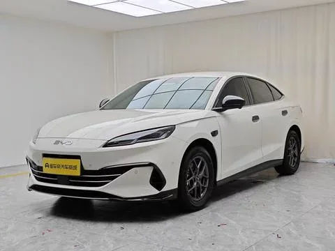 BYD Seal 06DM Seal 06DM 2025 DM-i 80KM Deluxe Smart Driving Edition 2025 — photo 1, buy with delivery to Moscow