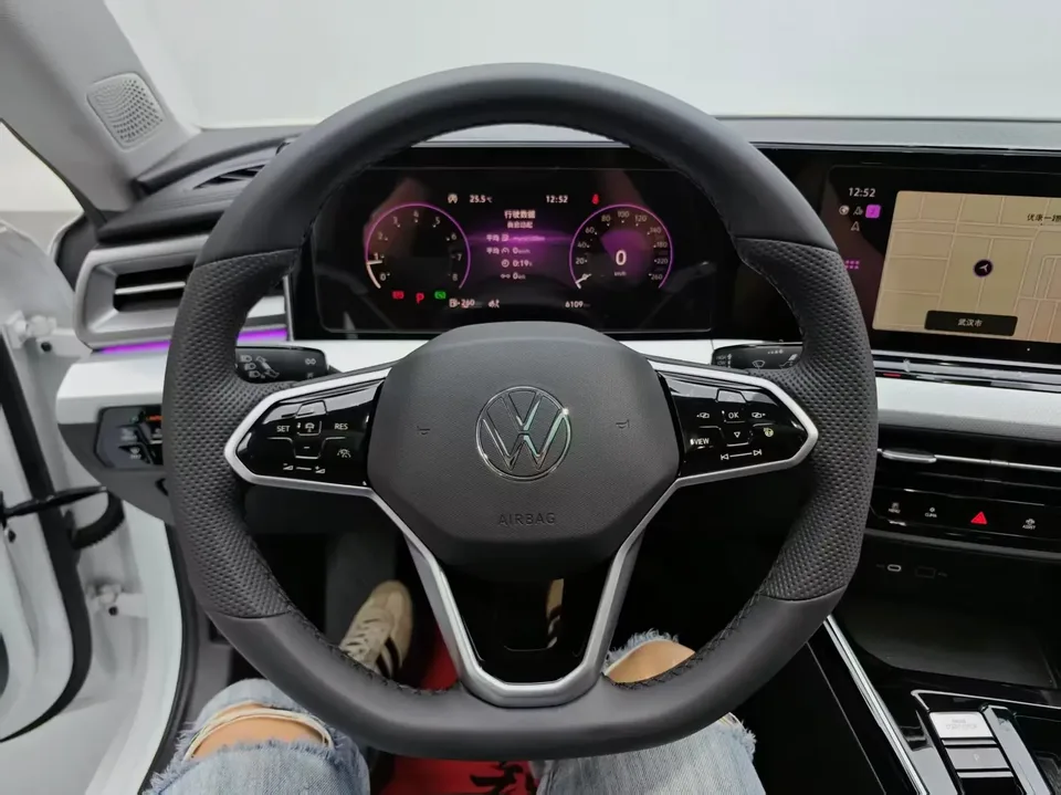 Volkswagen Lamando Lingdu 2023 Lingdu L 280TSI DSG Cool Edition 2023 — thumbnail 4