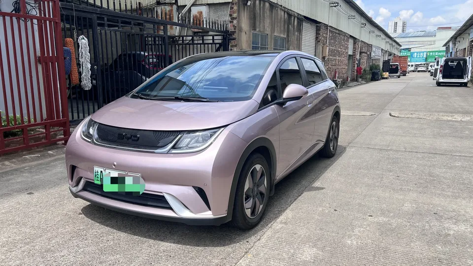 BYD Dolphin dolphin 2024 Glory Edition 420km Freedom Edition 2024 — photo 1, buy with delivery to Moscow