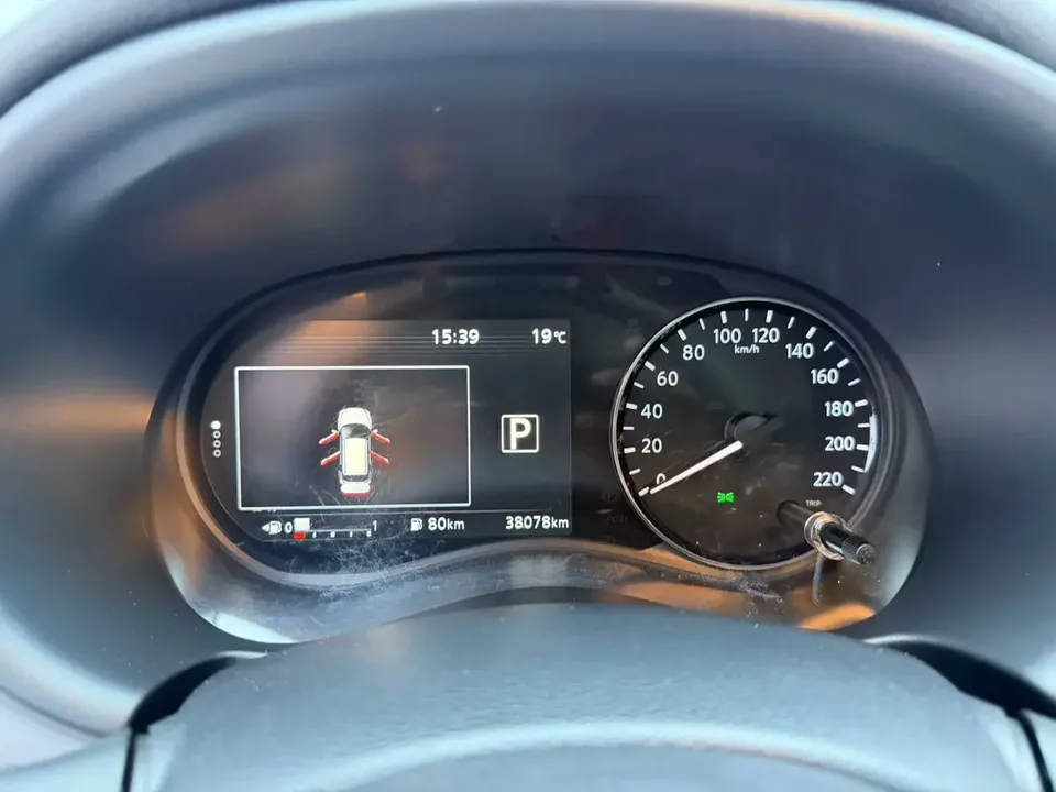 Nissan Jinke Jinke 2021 1.5L XV CVT Smart Link Deluxe Edition 2022 — thumbnail 4