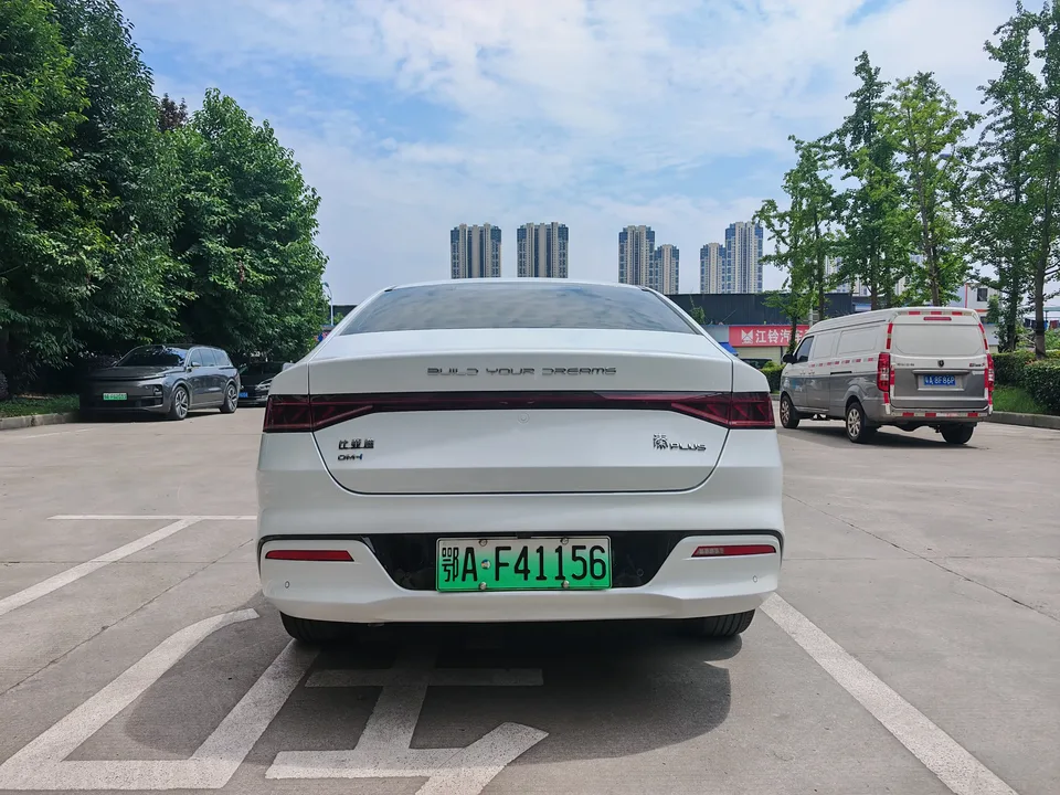 BYD Qin PLUS DM Qin PLUS DM 2023 DM-i Champion Edition 120KM Exceeding Type 2023 — thumbnail 2