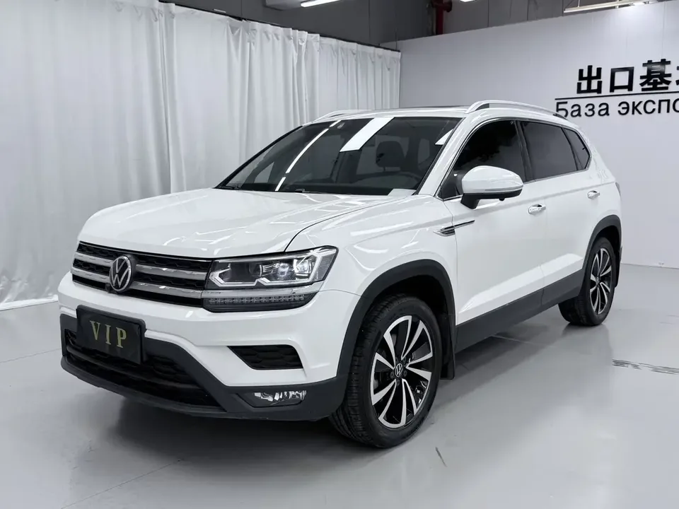 Volkswagen Tharu tuyue 2021 280TSI 2WD Deluxe Edition 2022 — photo 1, buy with delivery to Moscow
