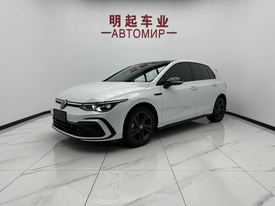 Volkswagen Golf golf 2023 280TSI DSG R-Line Lite 2022 — photo 1, buy with delivery to Moscow