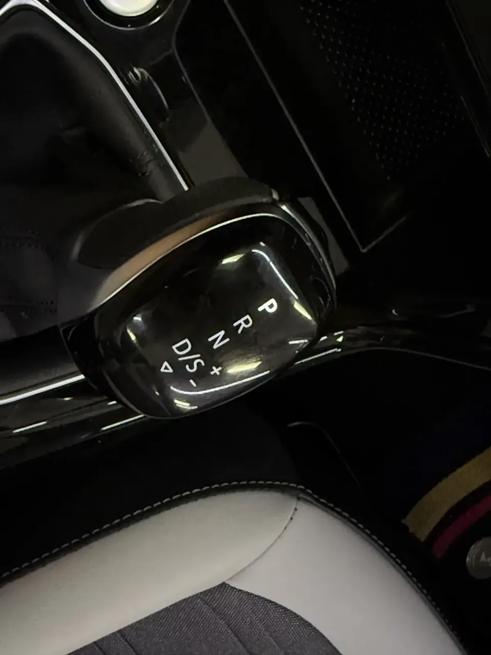 Volkswagen Tharu tuyue 2025 New 1.5L Sharp Edition 2025 — thumbnail 4