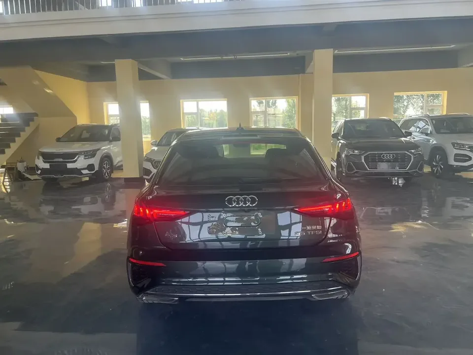 Audi A3 Audi A3 2023 Sportback 35 TFSI Stylish and sporty 2023 — thumbnail 2