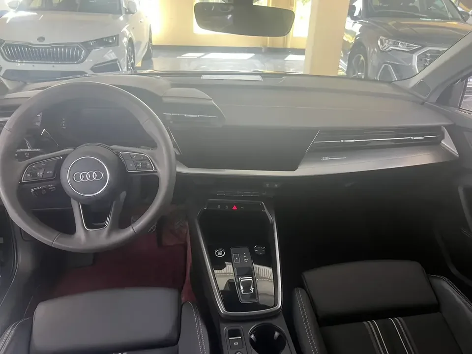 Audi A3 Audi A3 2023 Sportback 35 TFSI Stylish and sporty 2023 — thumbnail 3