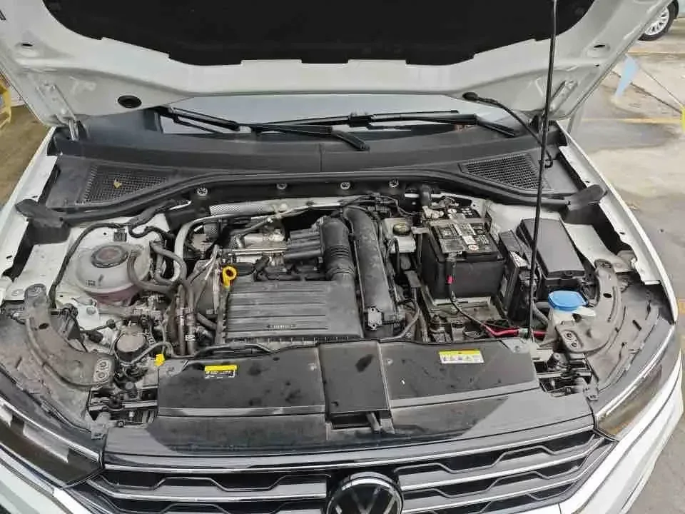 Volkswagen T-Roc TANG 2022 280TSI DSG 2WD Comfort PLUS 2022 — миниатюра 2