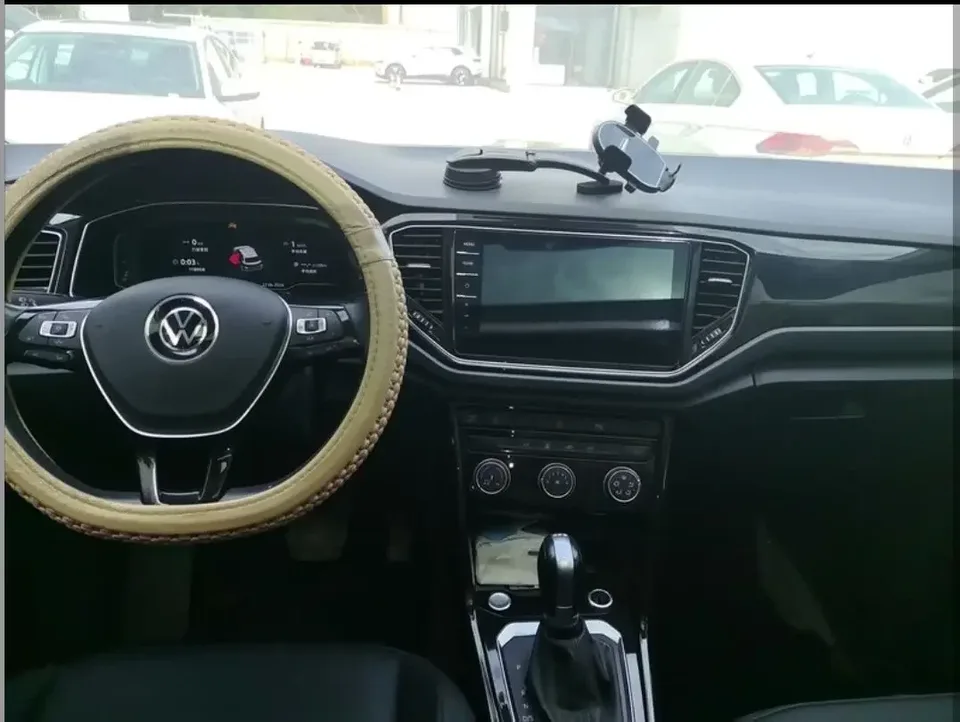 Volkswagen T-Roc TANG 2022 280TSI DSG 2WD Comfort PLUS 2022 — thumbnail 4