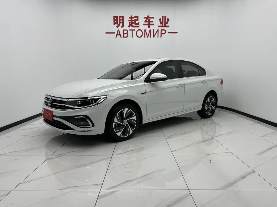Volkswagen Bora Bora 2023 280TSI DSG Premium Edition 2022 — photo 1, buy with delivery to Moscow