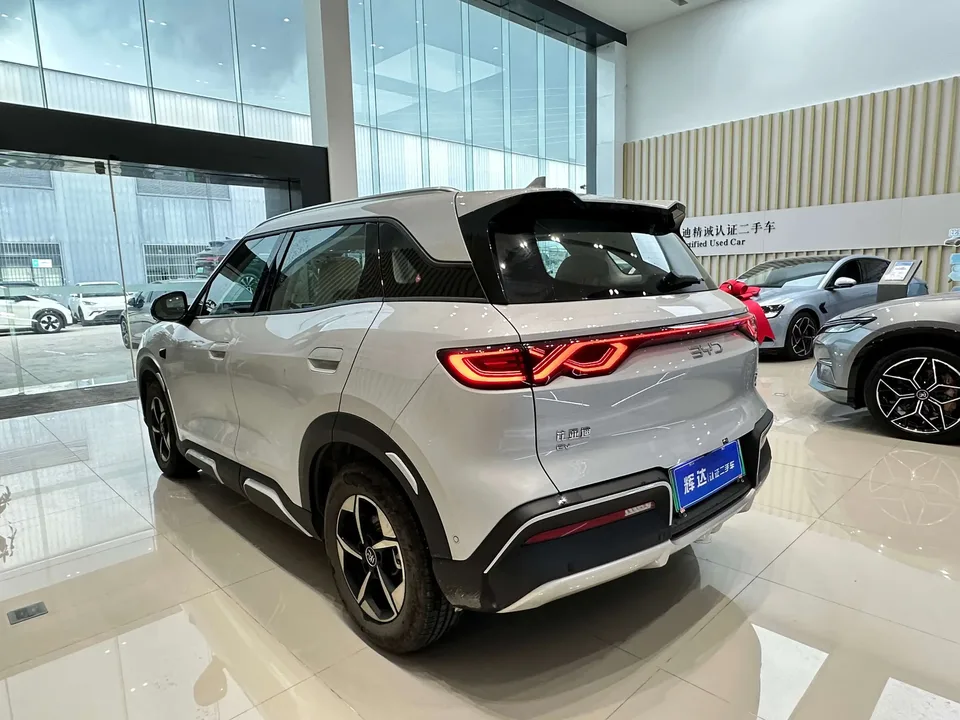 BYD Yuan Up Yuan UP 2025 Intelligent Driving Edition 401KM Beyond 2025 — thumbnail 2