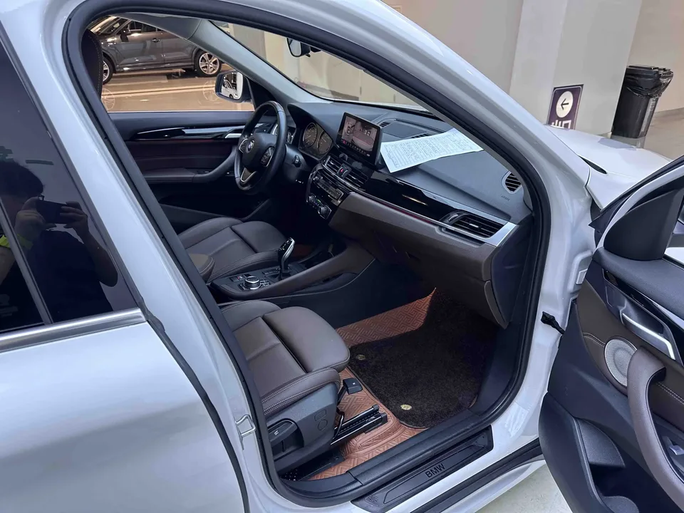 BMW X1 BMW X1 2022 sDrive20Li Fashion 2023 — thumbnail 4