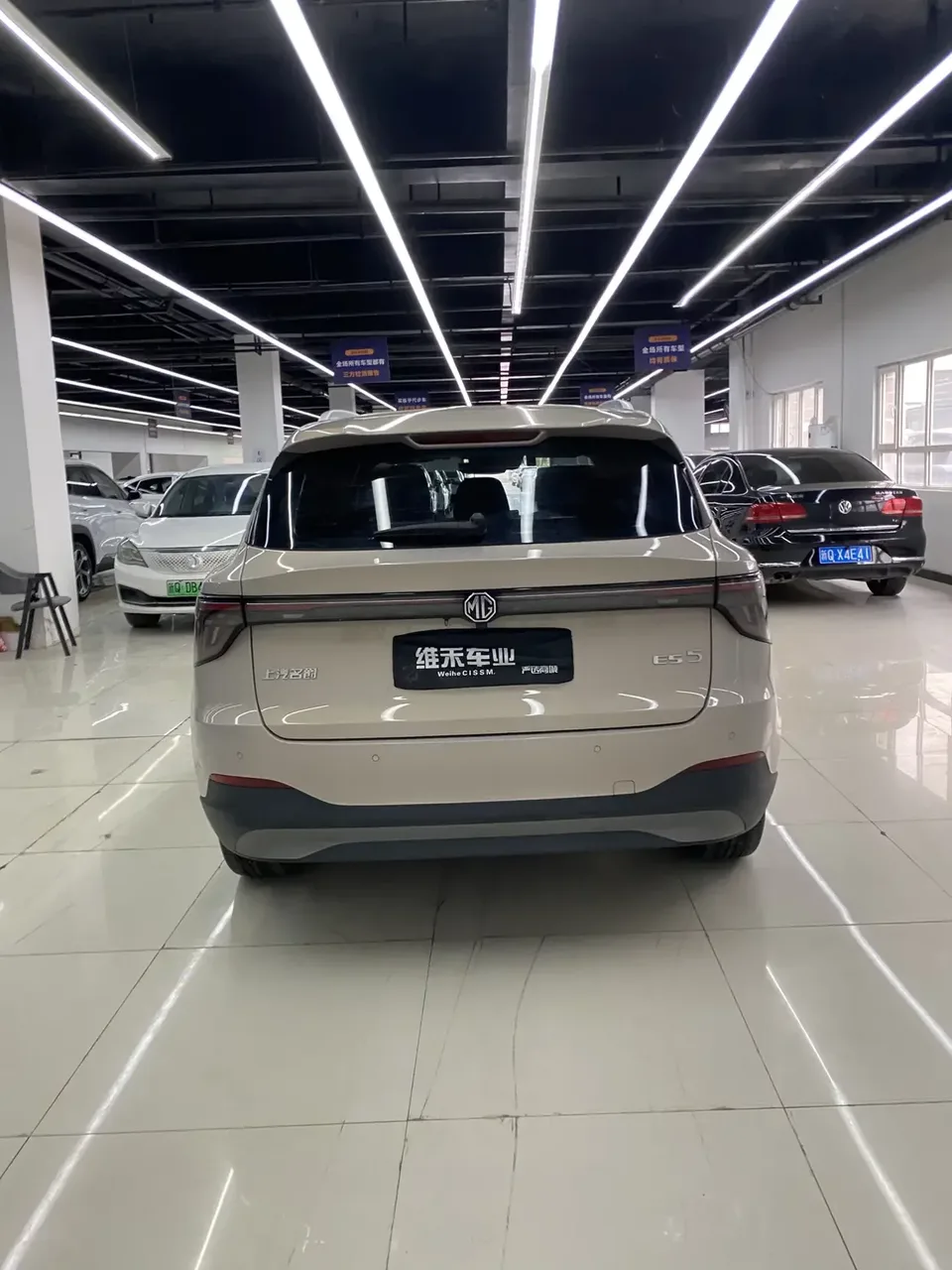 MG ES5 MG ES5 2025 525max rear-wheel drive intelligent driving version 2024 — thumbnail 2