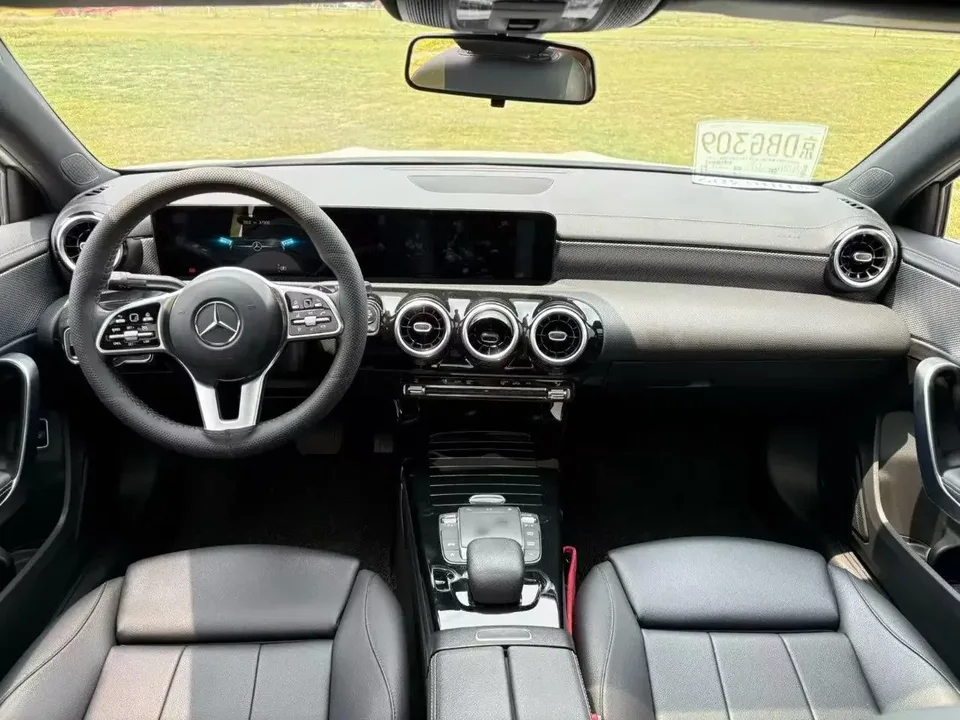 Mercedes-Benz Klasa A Mercedes Benz A Class 2022 A 180 L sports sedan facelift 2022 — thumbnail 5