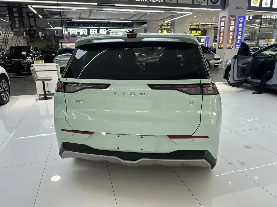 AION Y AION Y 2022 70 Intelligent Edition Lithium Iron Phosphate 2022 — thumbnail 2