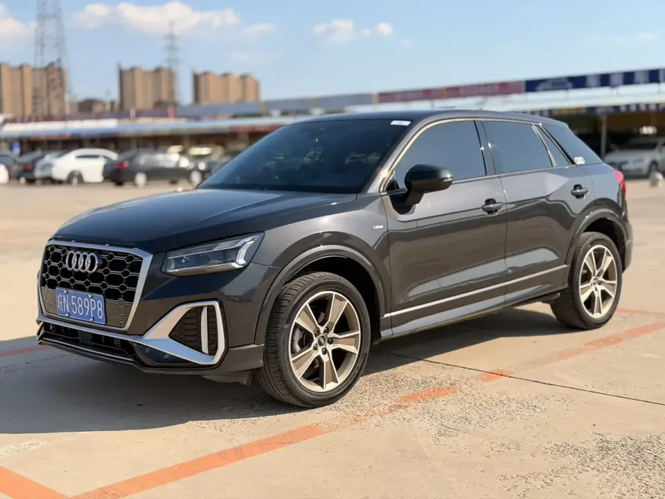 Audi Q2L Audi Q2L 2022 35 TFSI Stylish Dynamic 2022 — photo 1, buy with delivery to Moscow