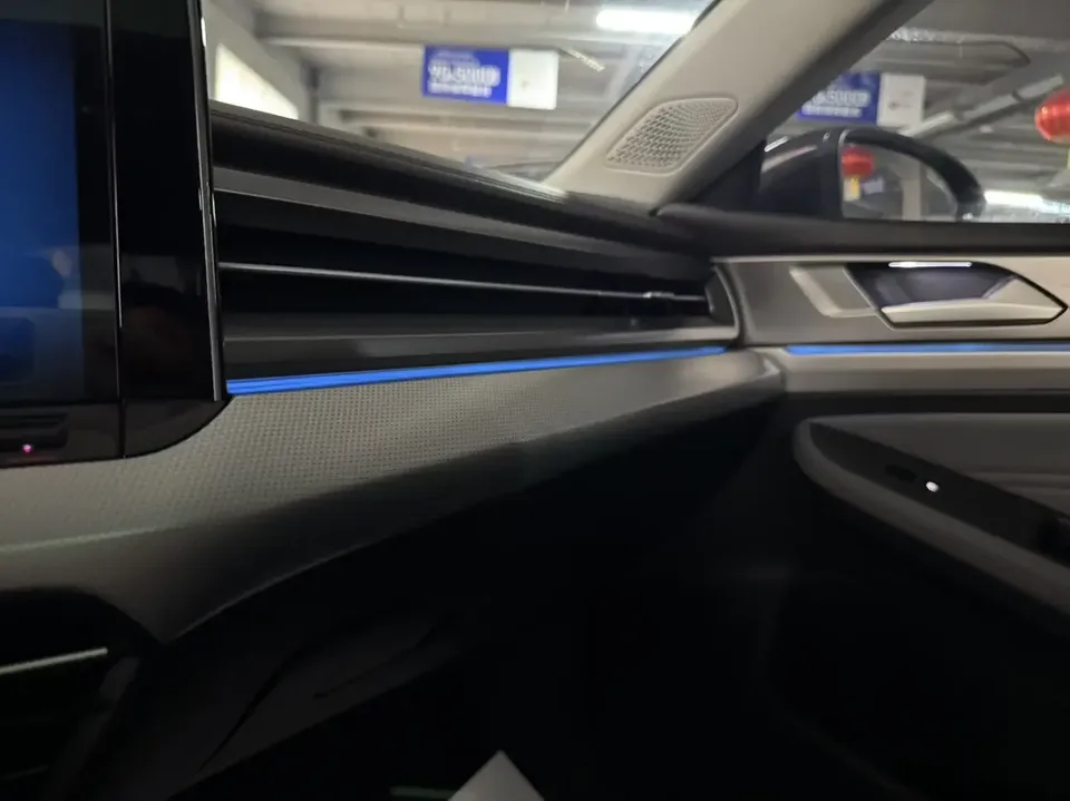 Volkswagen Lamando Lingdu 2023 Lingdu L 280TSI DSG Cool Edition 2023 — thumbnail 4