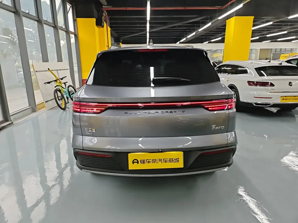 BYD Song Pro DM Song Pro DM 2024 DM-i Honor Edition 71km Pilot Edition 2024 — миниатюра 2