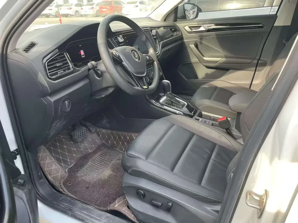 Volkswagen T-Roc TANG 2022 280TSI DSG 2WD Comfort PLUS 2022 — thumbnail 3