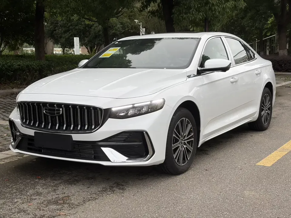 Geely Preface Xing Rui 2025 1.5T Dongfang Yao Jinghong Edition 2026 — photo 1, buy with delivery to Moscow