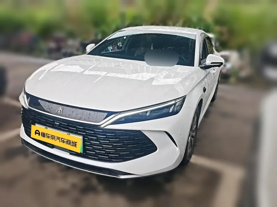 BYD Qin L DM Qin L DM 2025 Intelligent Driving Edition DM-i 80KM Leading Edition 2025 — photo 1, buy with delivery to Moscow