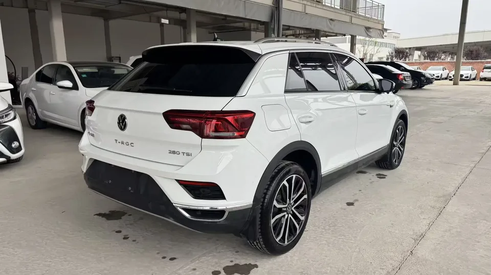 Volkswagen T-Roc TANG 2022 280TSI DSG 2WD Comfort PLUS 2022 — thumbnail 2