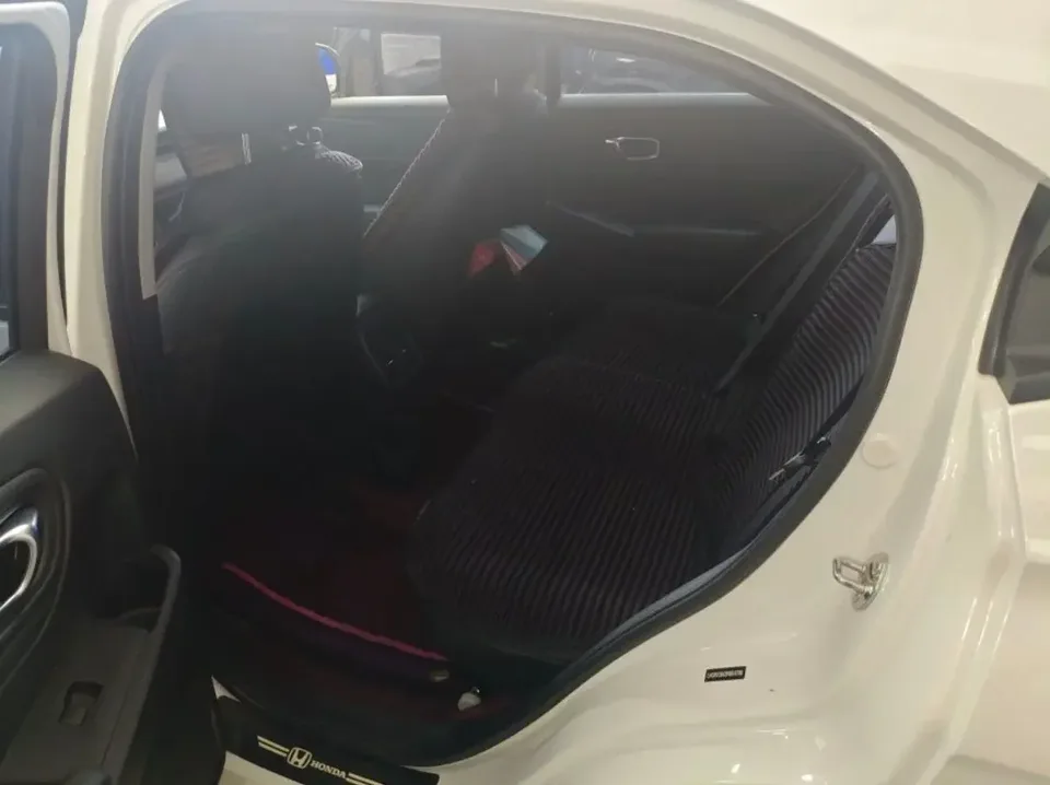 Honda VEZEL Binzhi 2023 1.5L CVT Technology Edition 2023 — thumbnail 3