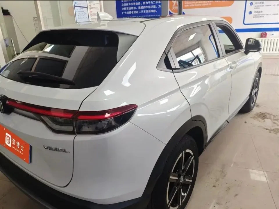 Honda VEZEL Binzhi 2023 1.5L CVT Technology Edition 2023 — thumbnail 4