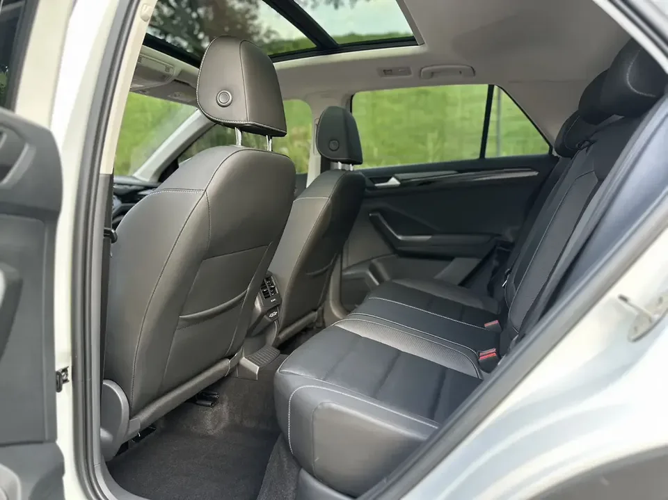 Volkswagen T-Roc TANG 2022 280TSI DSG 2WD Comfort PLUS 2023 — миниатюра 5