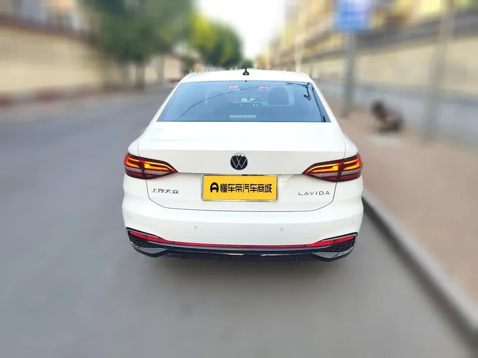 Volkswagen Lavida Lavida 2024 1.5L Automatic Starry Sky 5 Million Edition 2024 — thumbnail 2