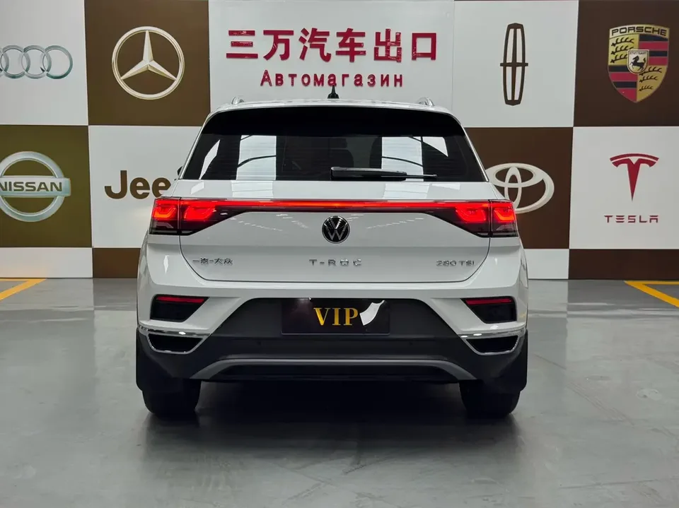 Volkswagen T-Roc TANG 2023 280TSI DSG Time Edition 2023 — thumbnail 2