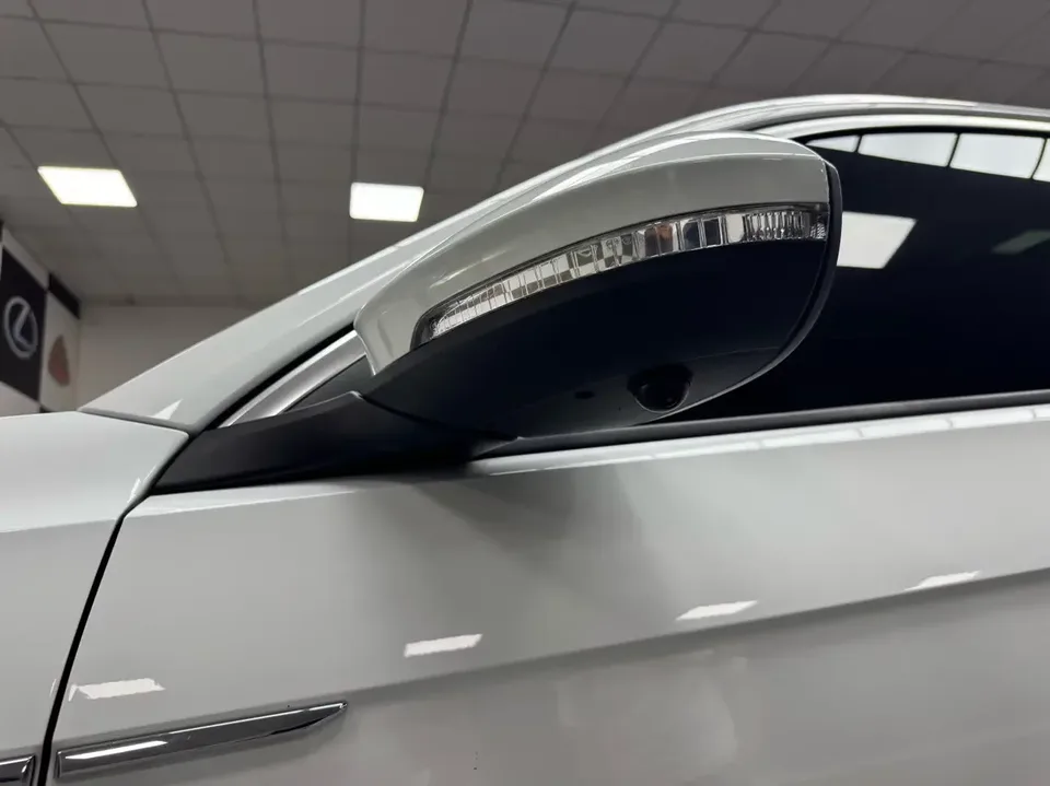 Volkswagen T-Roc TANG 2023 280TSI DSG Time Edition 2023 — thumbnail 4