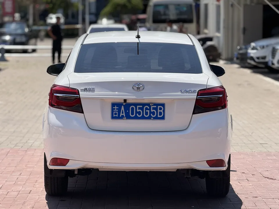 Toyota Vios Vios 2022 1.5L CVT 20th Anniversary Edition 2023 — thumbnail 2