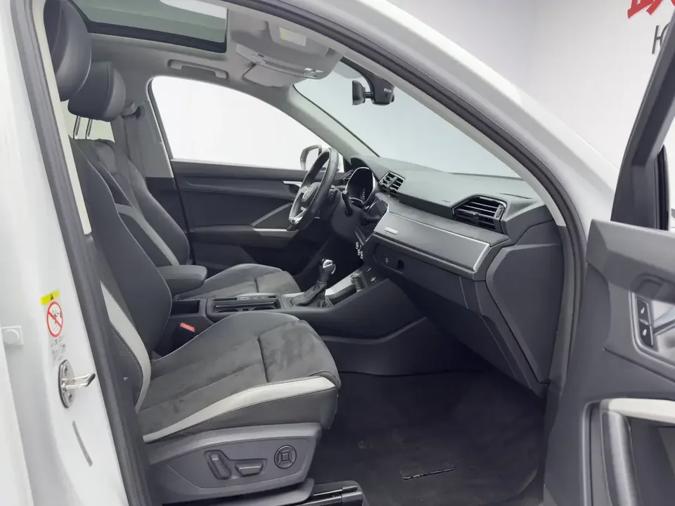 Audi Q3 Audi Q3 2022 35 TFSI Stylish Dynamic 2022 — миниатюра 2