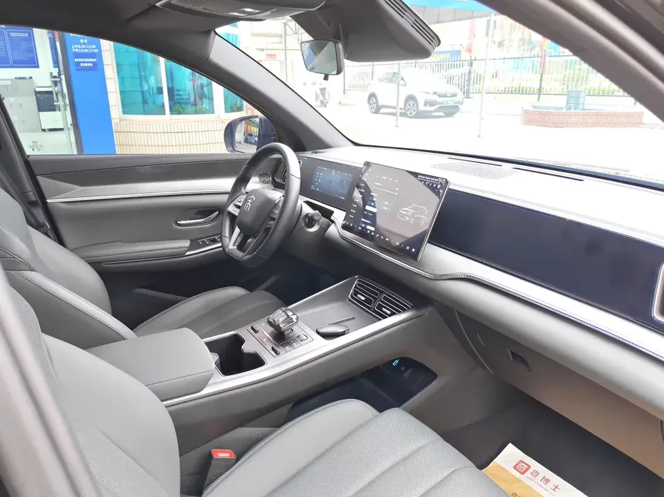 BYD Song Pro DM Song Pro DM 2025 Second generation intelligent driving version DM-i 75KM leading model 2025 — thumbnail 5