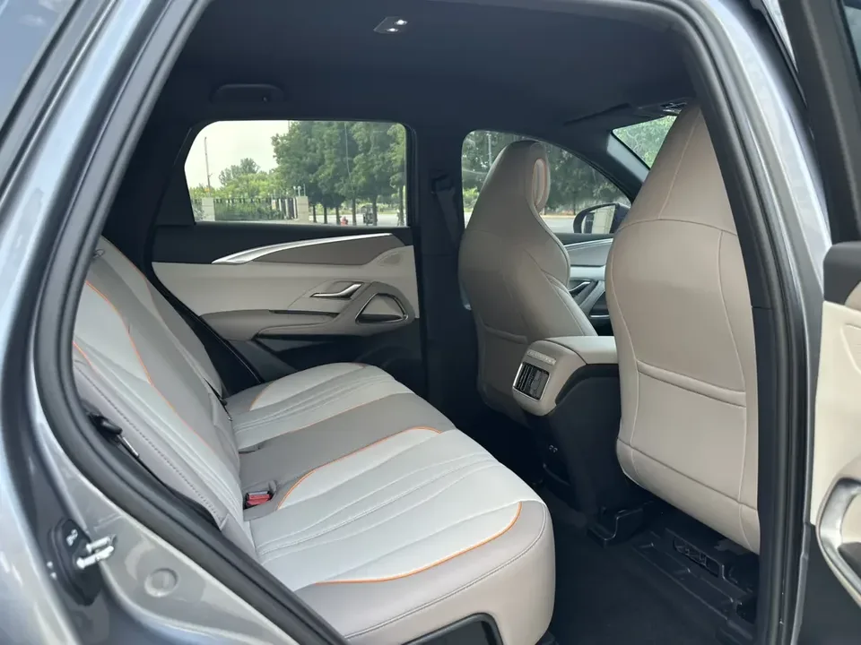 BYD Song Pro DM Song Pro DM 2024 DM-i Honor Edition 71km Pilot Edition 2024 — thumbnail 3