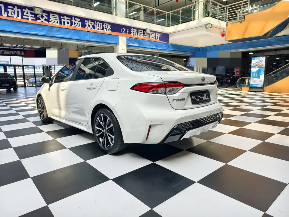 Toyota Levin Lei Ling 2022 185T CVT Sports Edition 2022 — thumbnail 5