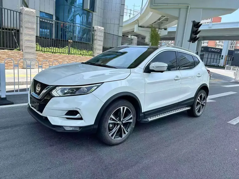 Nissan Qashqai Qashqai 2022 2.0L XV Prem.Pro Luxury Edition Pilot Edition 2022 — photo 1, buy with delivery to Moscow