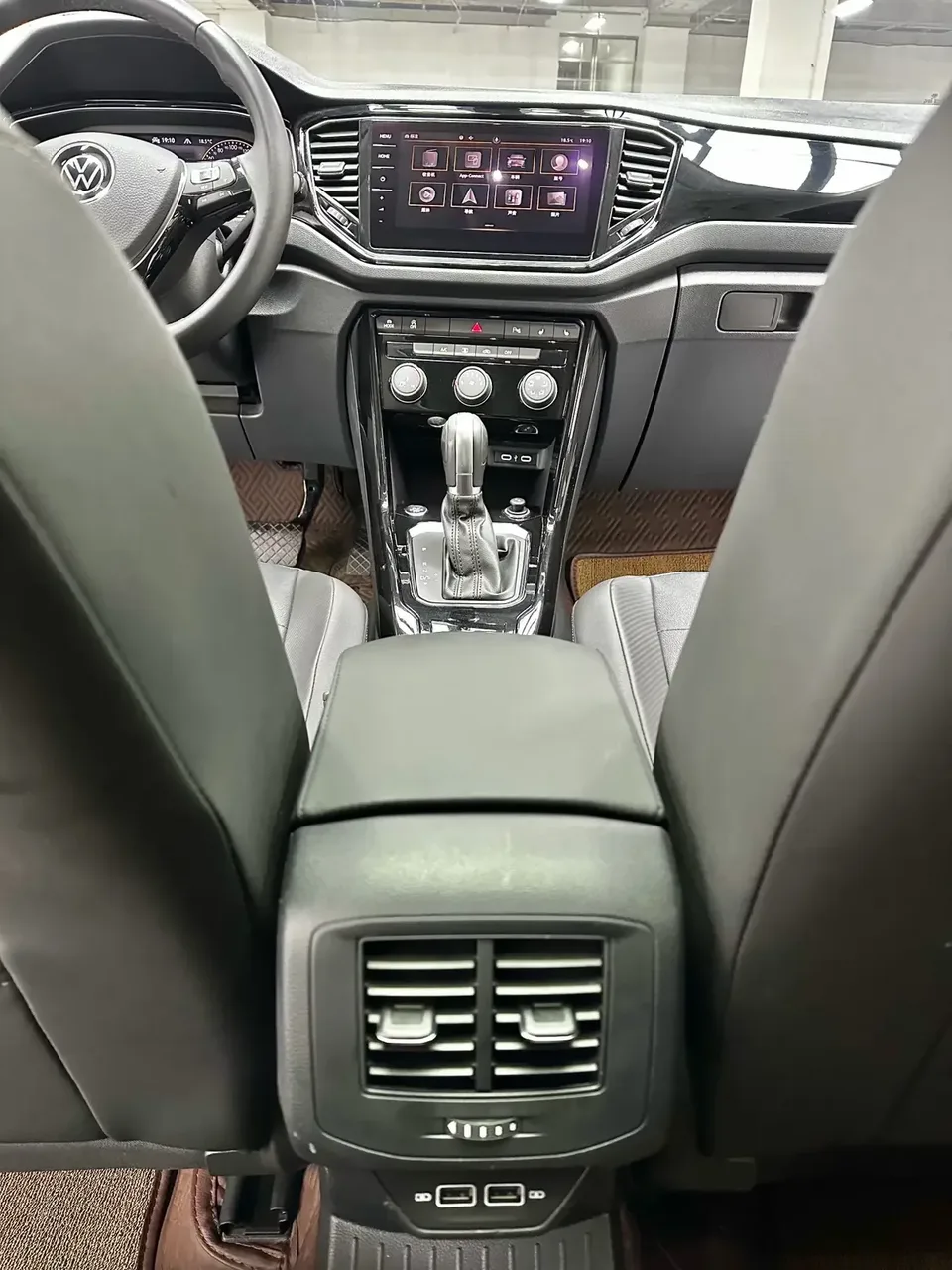 Volkswagen T-Roc TANG 2021 280TSI DSG 2WD Comfort Smart Edition 2022 — thumbnail 3